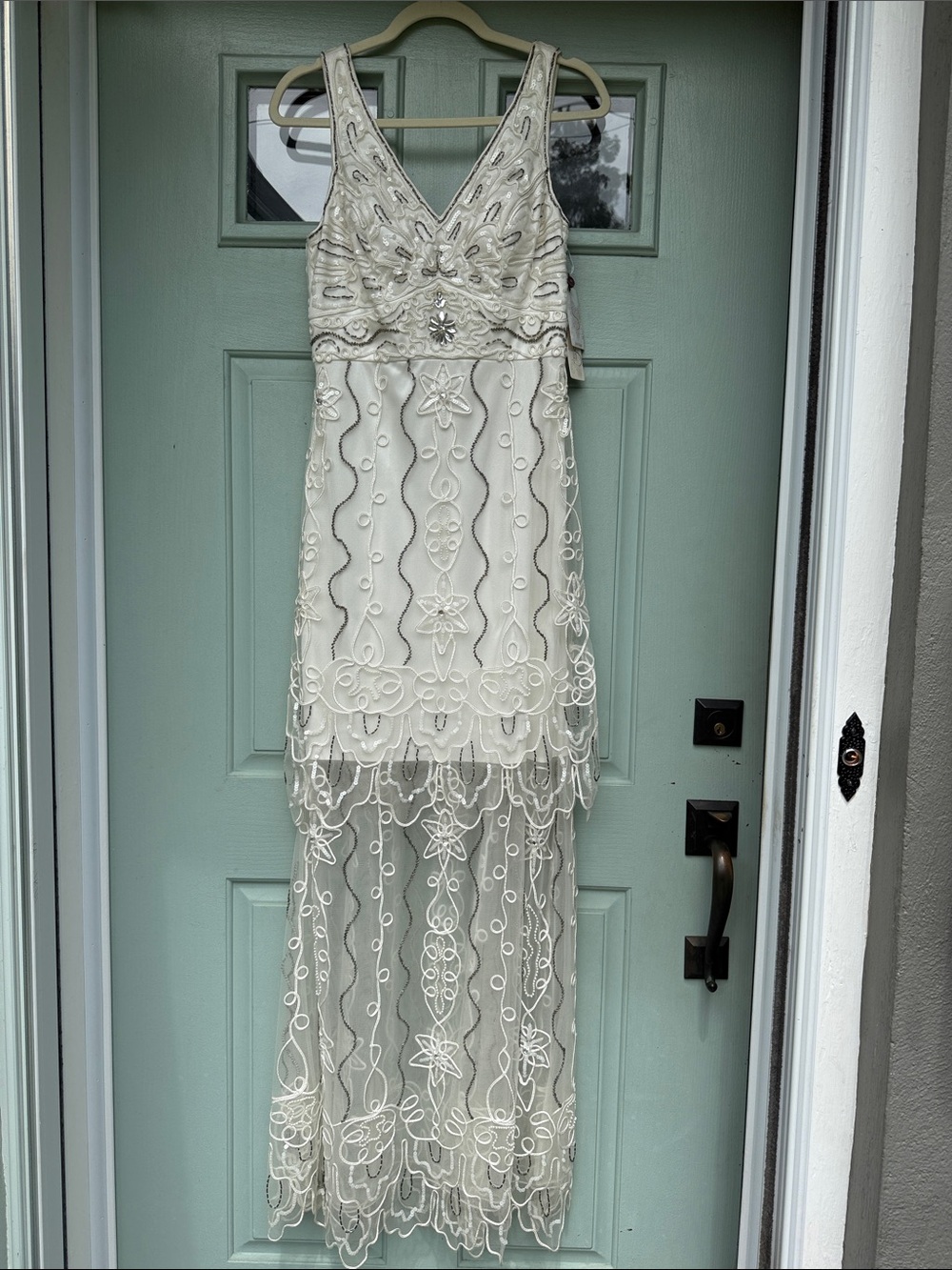 Sue Wong Ivory Beaded Lace V-Neck Overlay Dress